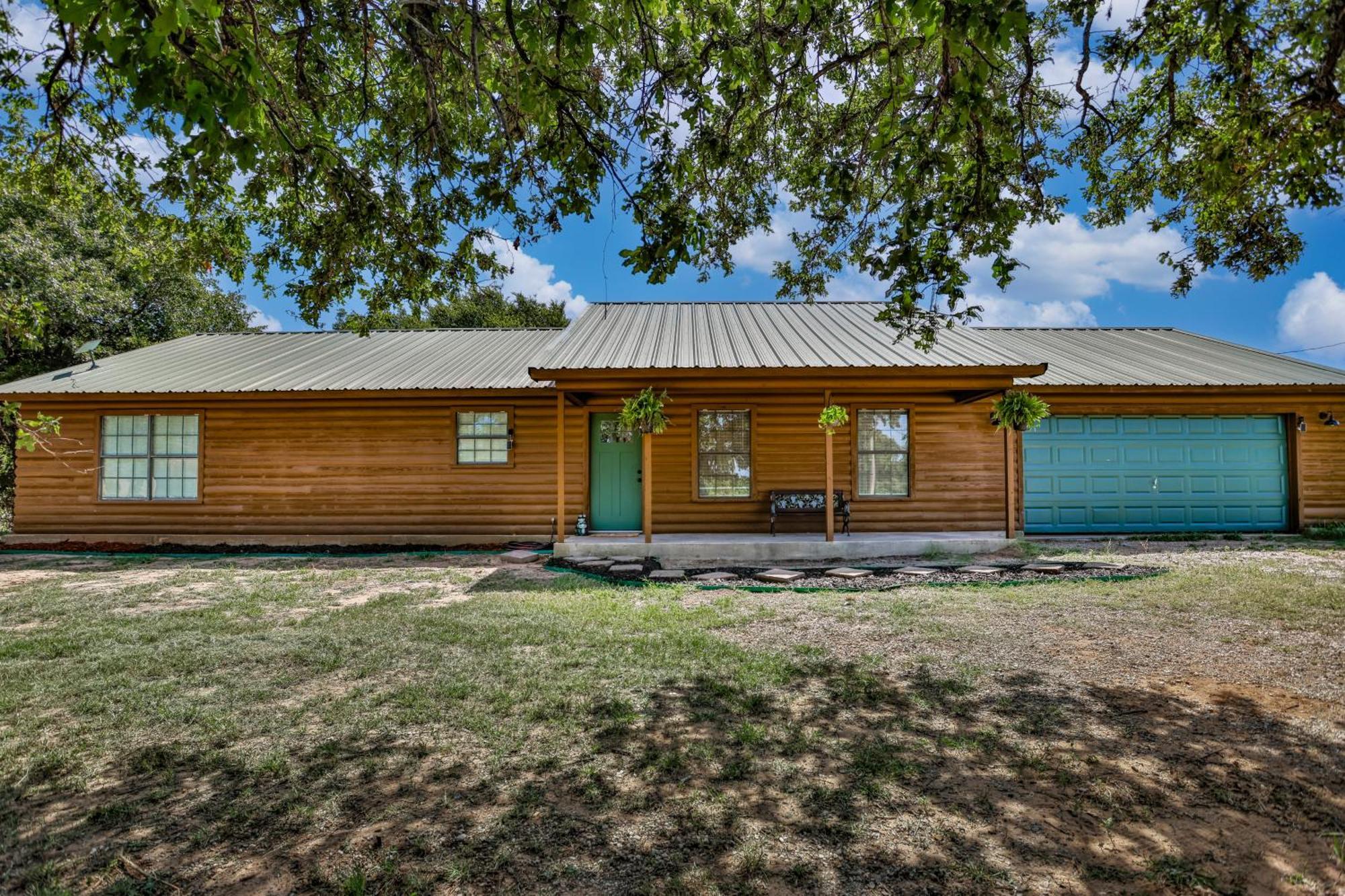 Tranquil 3-Bedroom Cabin Near Winstar Casino Такервилл Экстерьер фото
